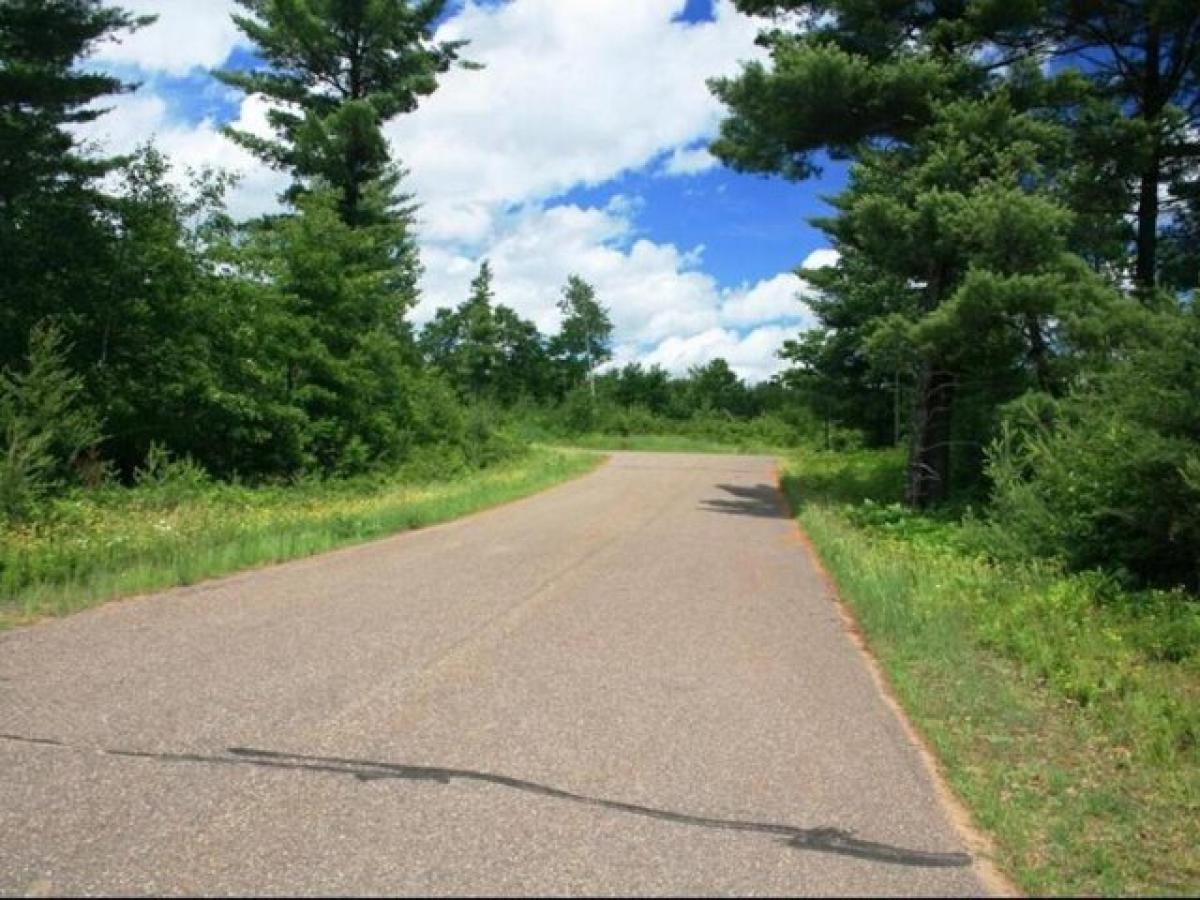 Picture of Residential Land For Sale in Woodruff, Wisconsin, United States