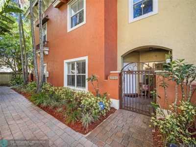 Home For Sale in Pompano Beach, Florida