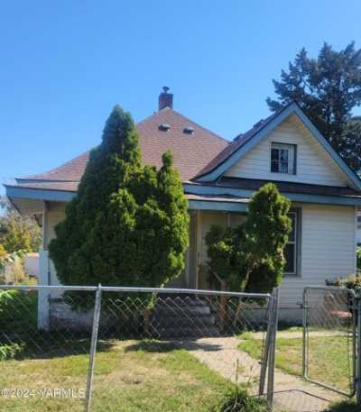 Home For Sale in Yakima, Washington