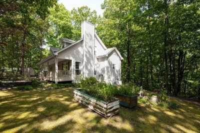 Home For Sale in Signal Mountain, Tennessee