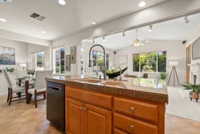 Home For Sale in Discovery Bay, California