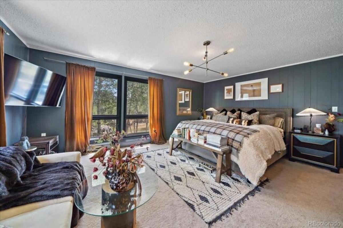 Picture of Home For Sale in Evergreen, Colorado, United States