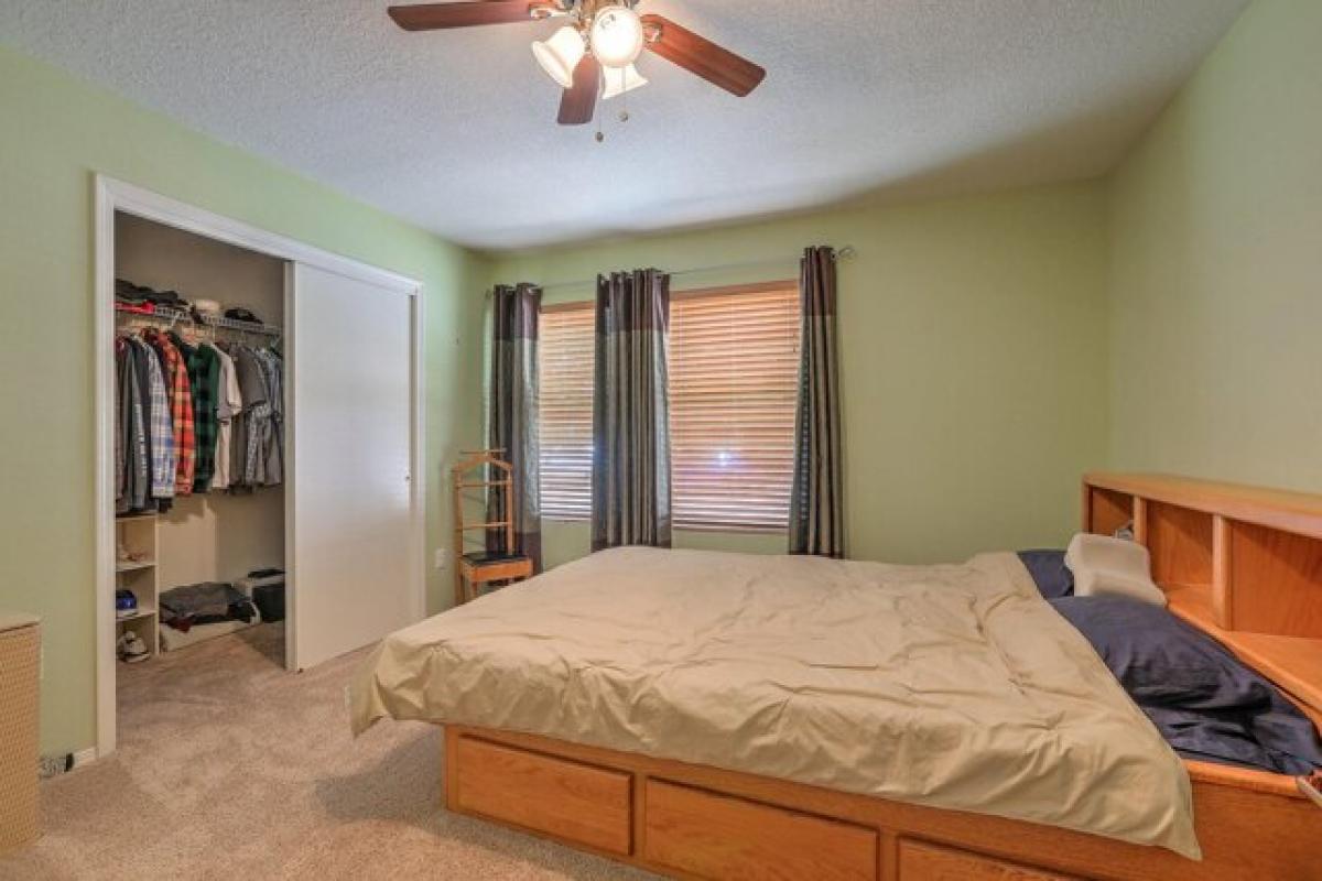 Picture of Home For Sale in Albuquerque, New Mexico, United States