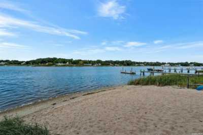 Home For Sale in Southold, New York