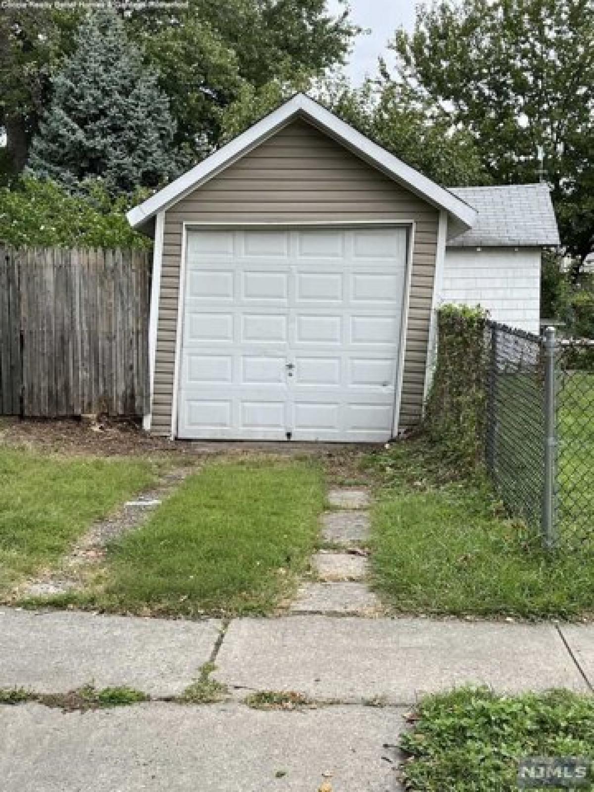 Picture of Home For Rent in Lyndhurst, New Jersey, United States