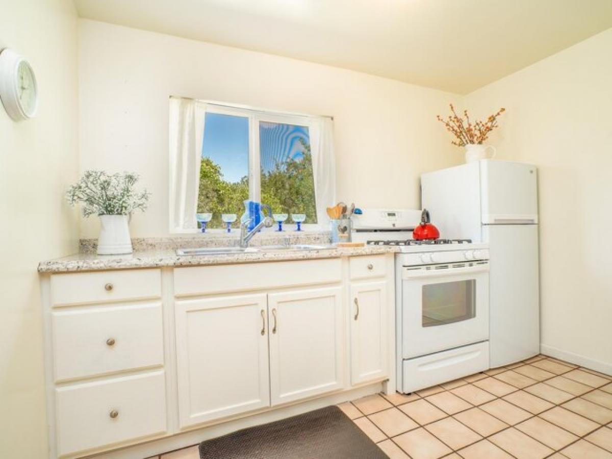 Picture of Home For Sale in Velarde, New Mexico, United States