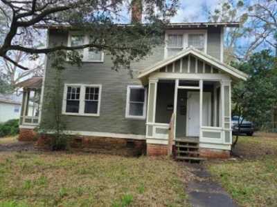 Home For Rent in Chickasaw, Alabama