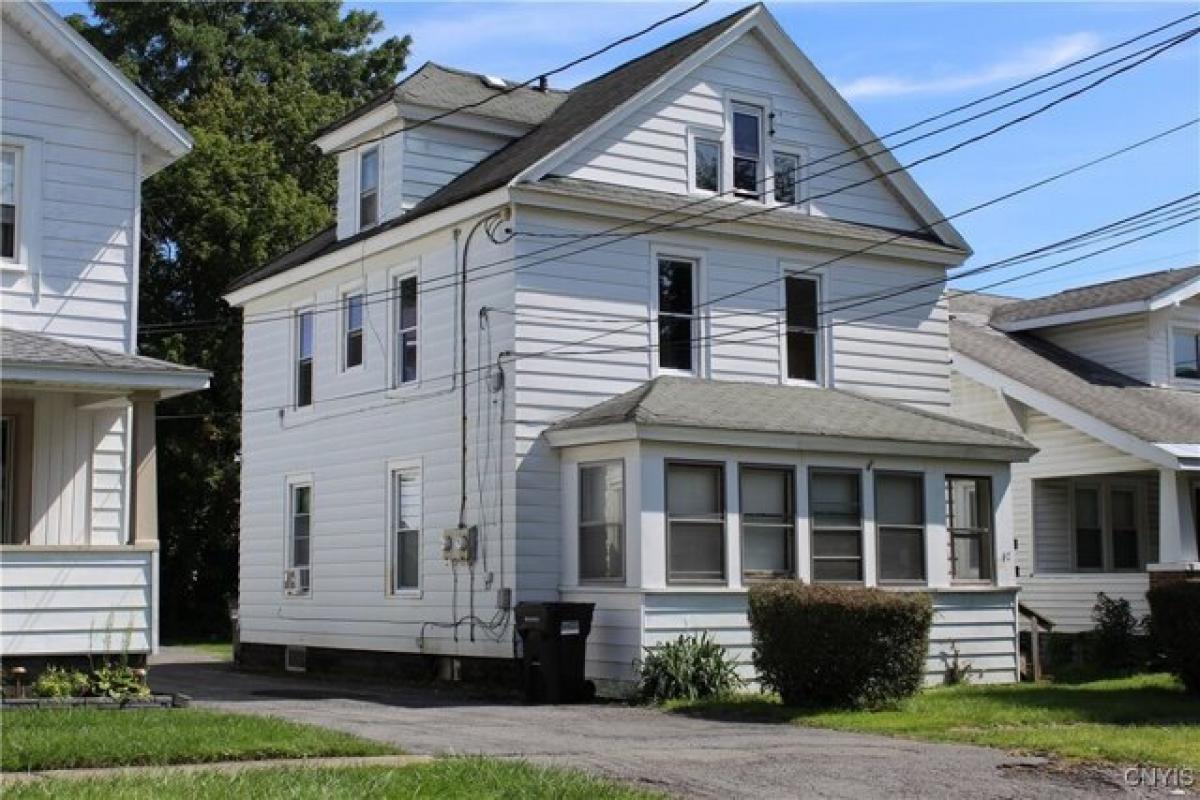 Picture of Home For Sale in Syracuse, New York, United States