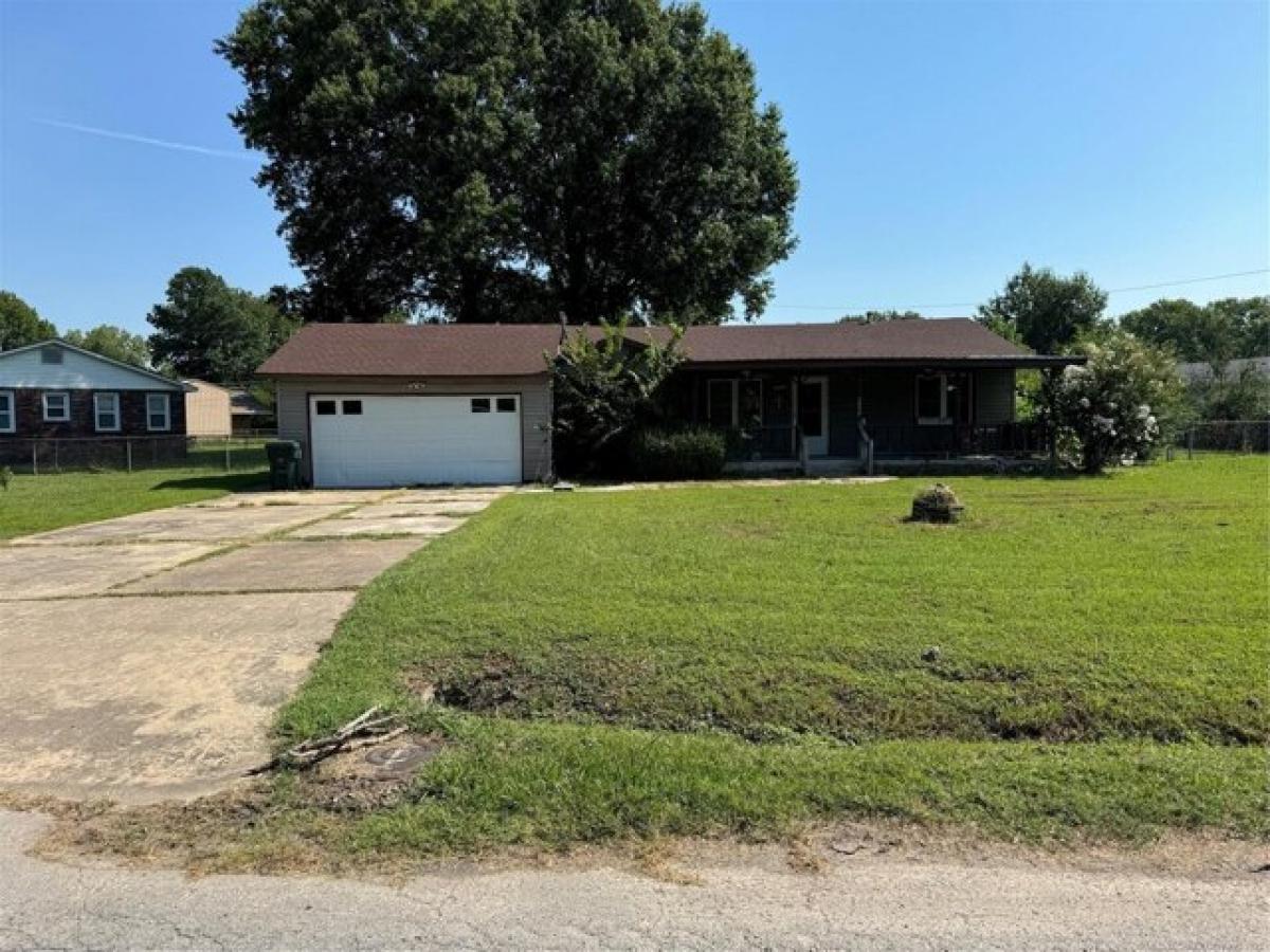 Picture of Home For Sale in Muskogee, Oklahoma, United States