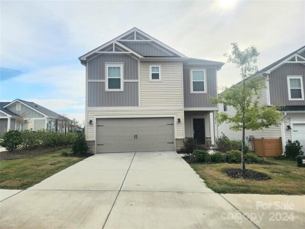 Picture of Home For Sale in Concord, North Carolina, United States