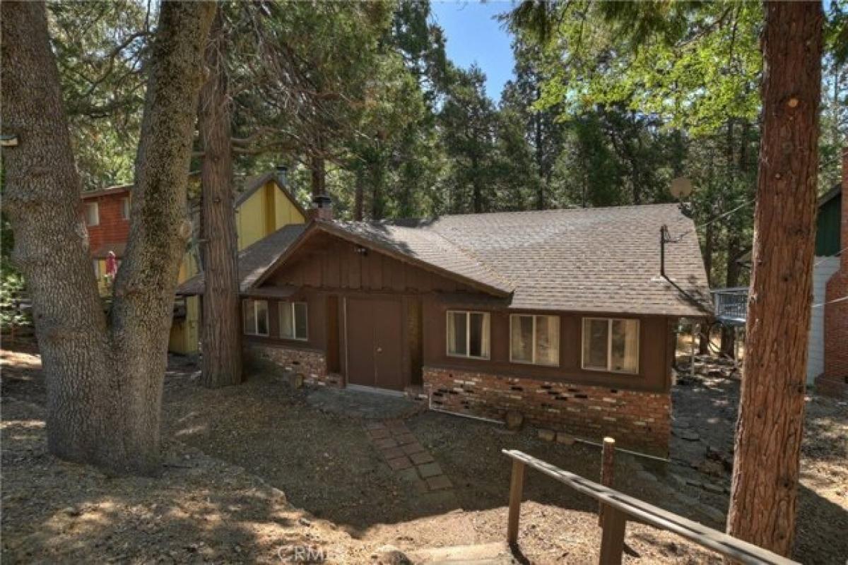 Picture of Home For Sale in Crestline, California, United States