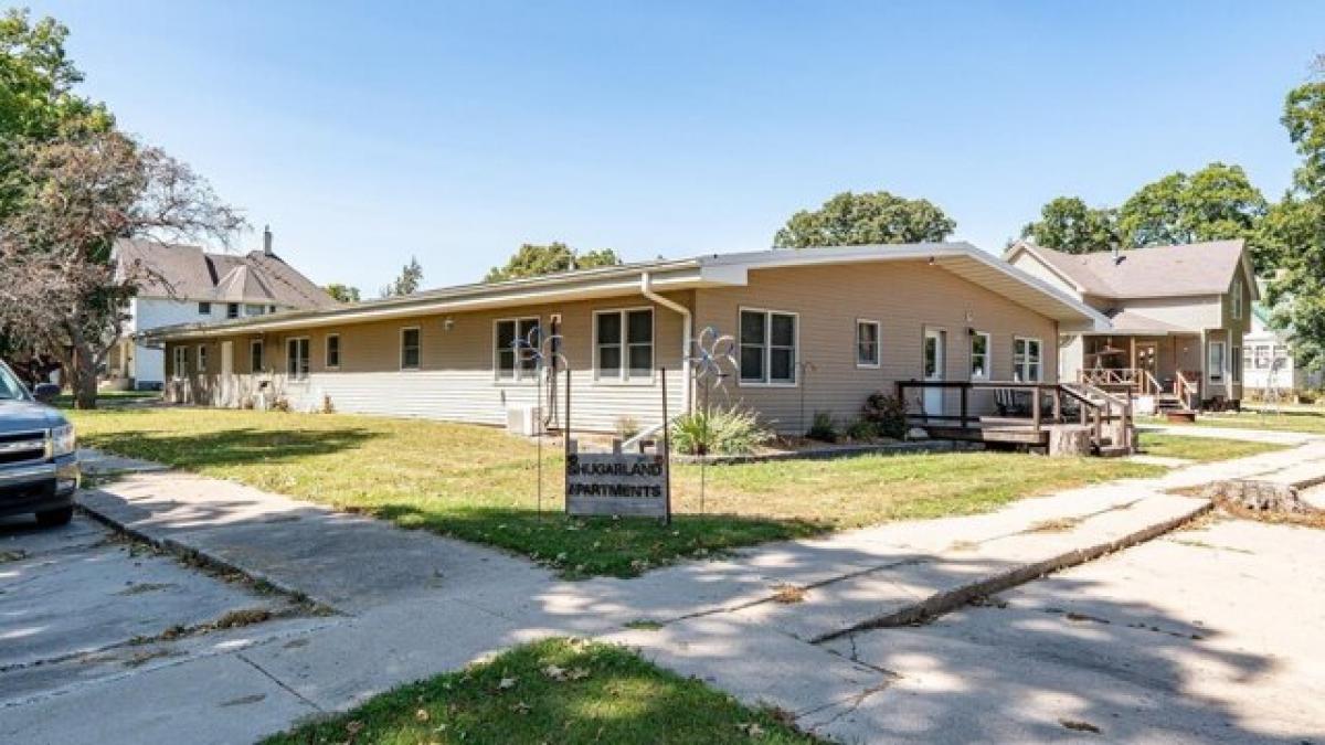 Picture of Home For Sale in Ackley, Iowa, United States