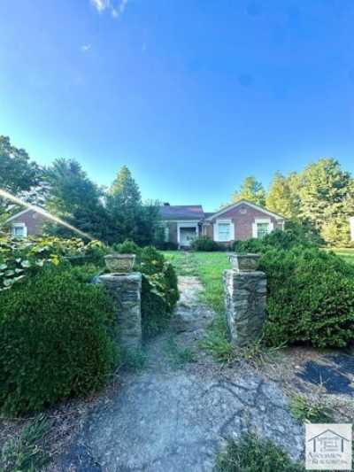 Home For Sale in Rocky Mount, Virginia