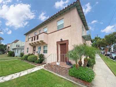 Home For Sale in Long Beach, California