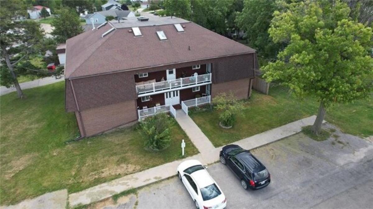 Picture of Home For Sale in Atkins, Iowa, United States