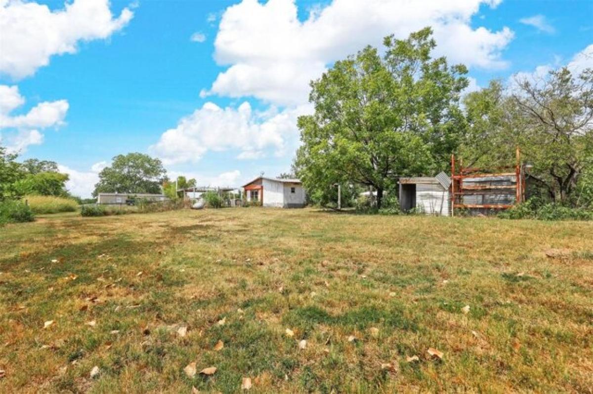 Picture of Residential Land For Sale in Alvarado, Texas, United States