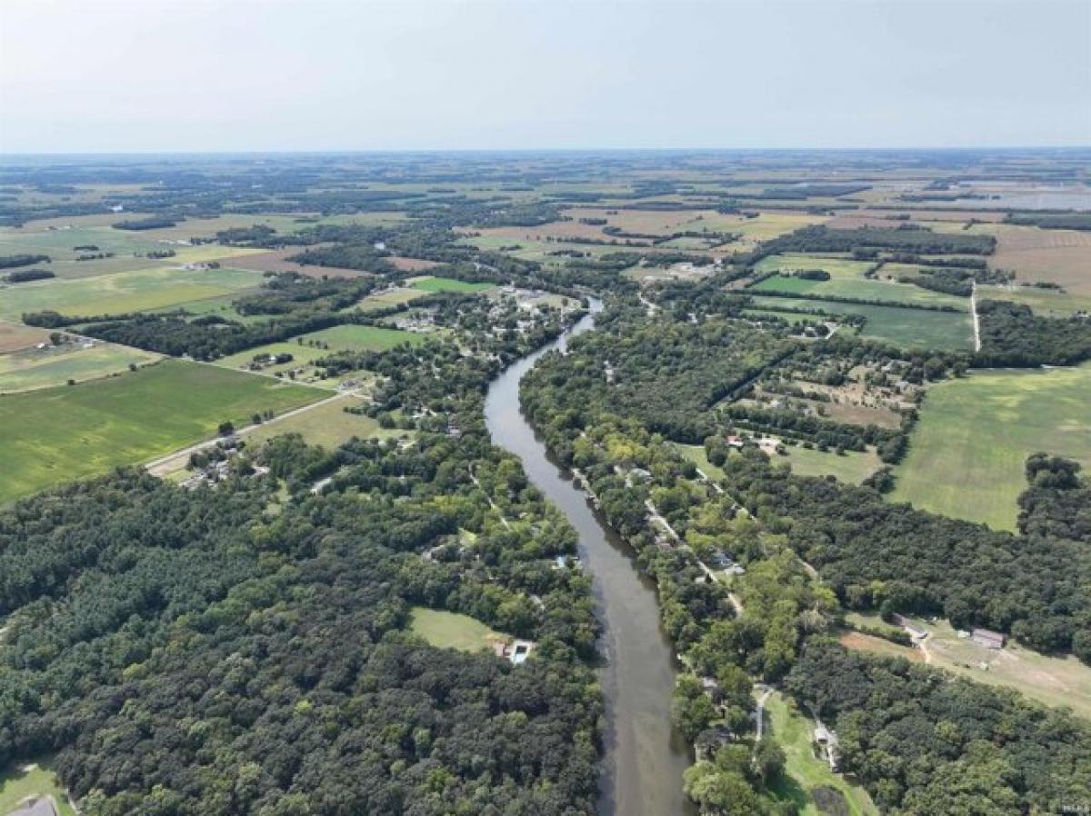 Picture of Home For Sale in Monticello, Indiana, United States