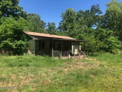 Home For Sale in Neosho, Missouri