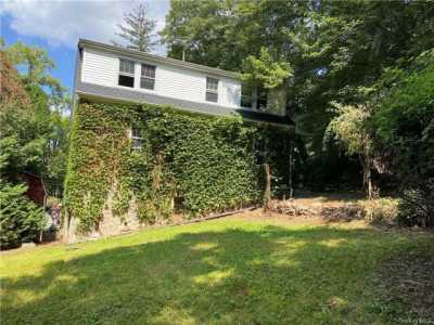 Home For Sale in Mohegan Lake, New York