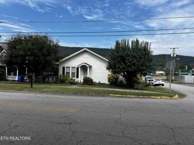 Home For Sale in Rockwood, Tennessee