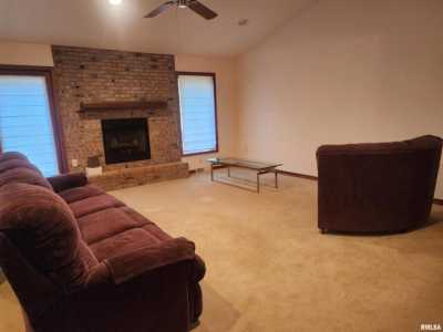 Home For Sale in Harrisburg, Illinois