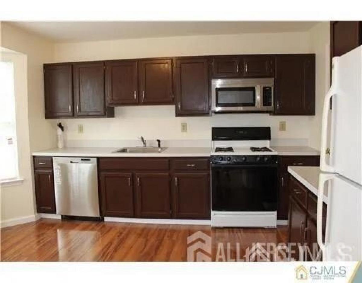 Picture of Home For Rent in Middlesex, New Jersey, United States