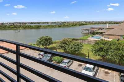 Home For Sale in League City, Texas