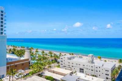 Home For Sale in Hollywood, Florida