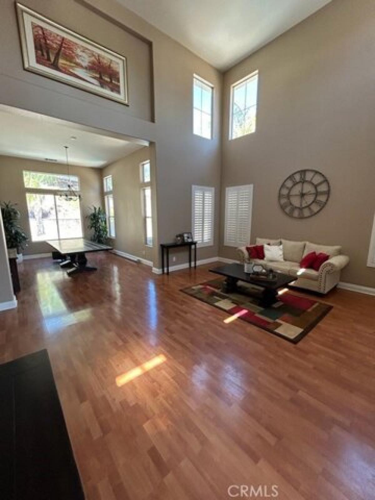 Picture of Home For Sale in Murrieta, California, United States