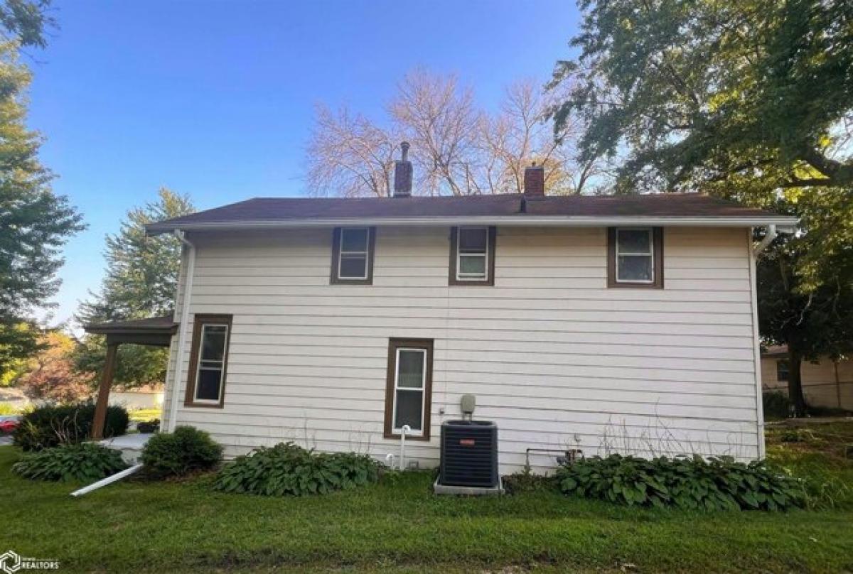 Picture of Home For Sale in Coon Rapids, Iowa, United States