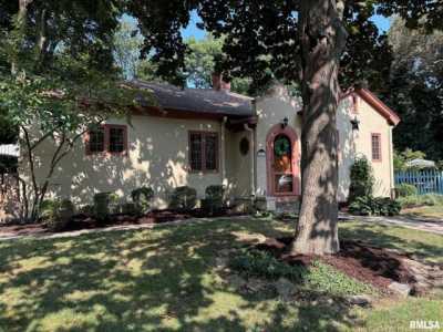 Home For Sale in Davenport, Iowa