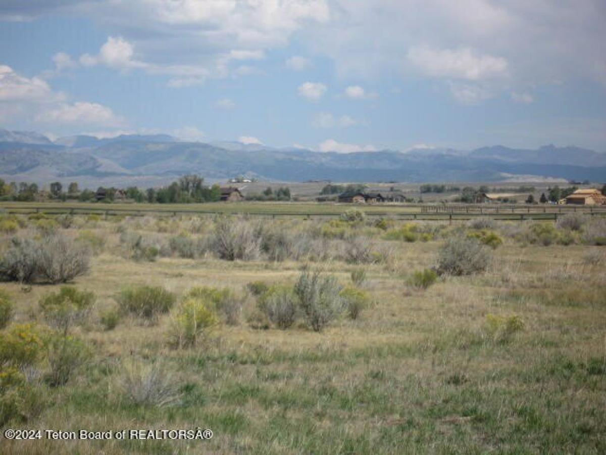 Picture of Residential Land For Sale in Pinedale, Wyoming, United States