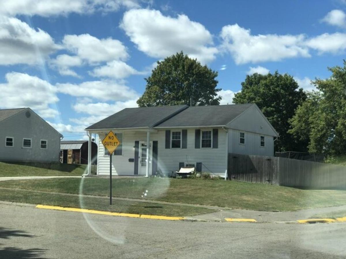 Picture of Home For Sale in Springfield, Ohio, United States