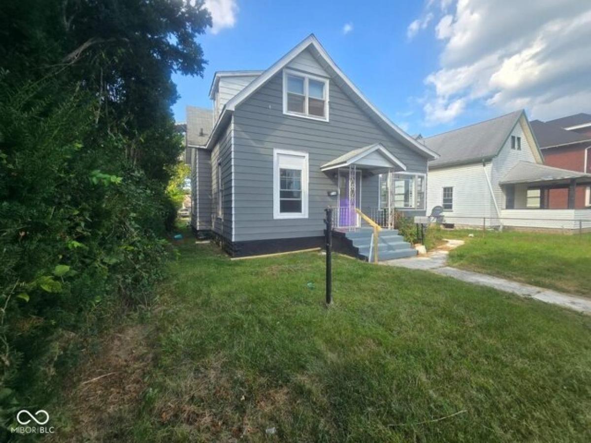 Picture of Home For Sale in Anderson, Indiana, United States