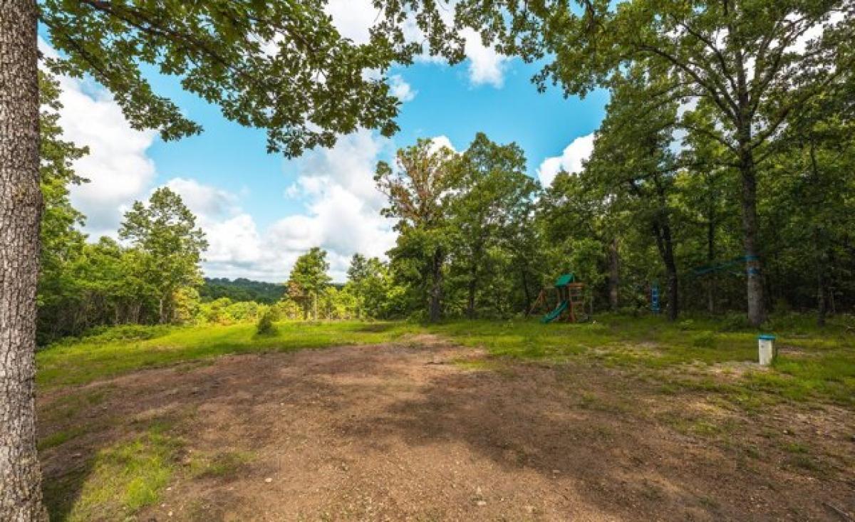 Picture of Home For Sale in Eldridge, Missouri, United States