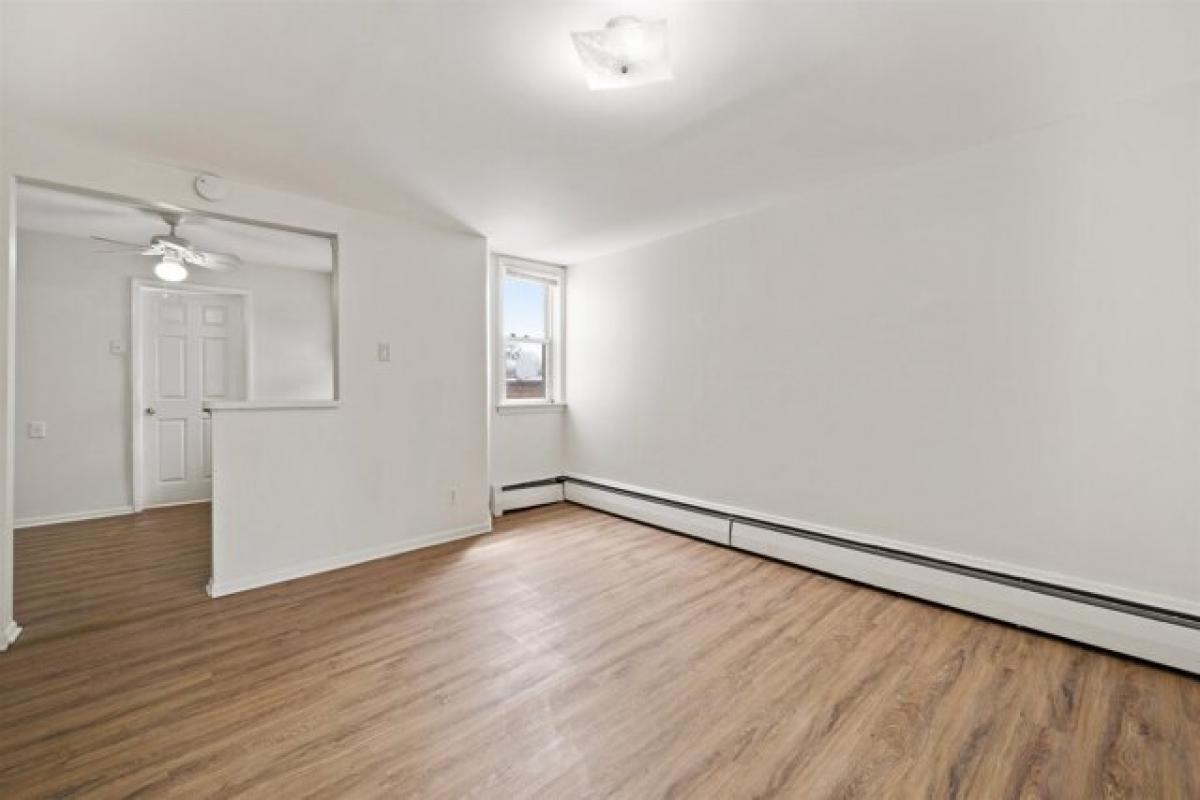 Picture of Apartment For Rent in Bayonne, New Jersey, United States