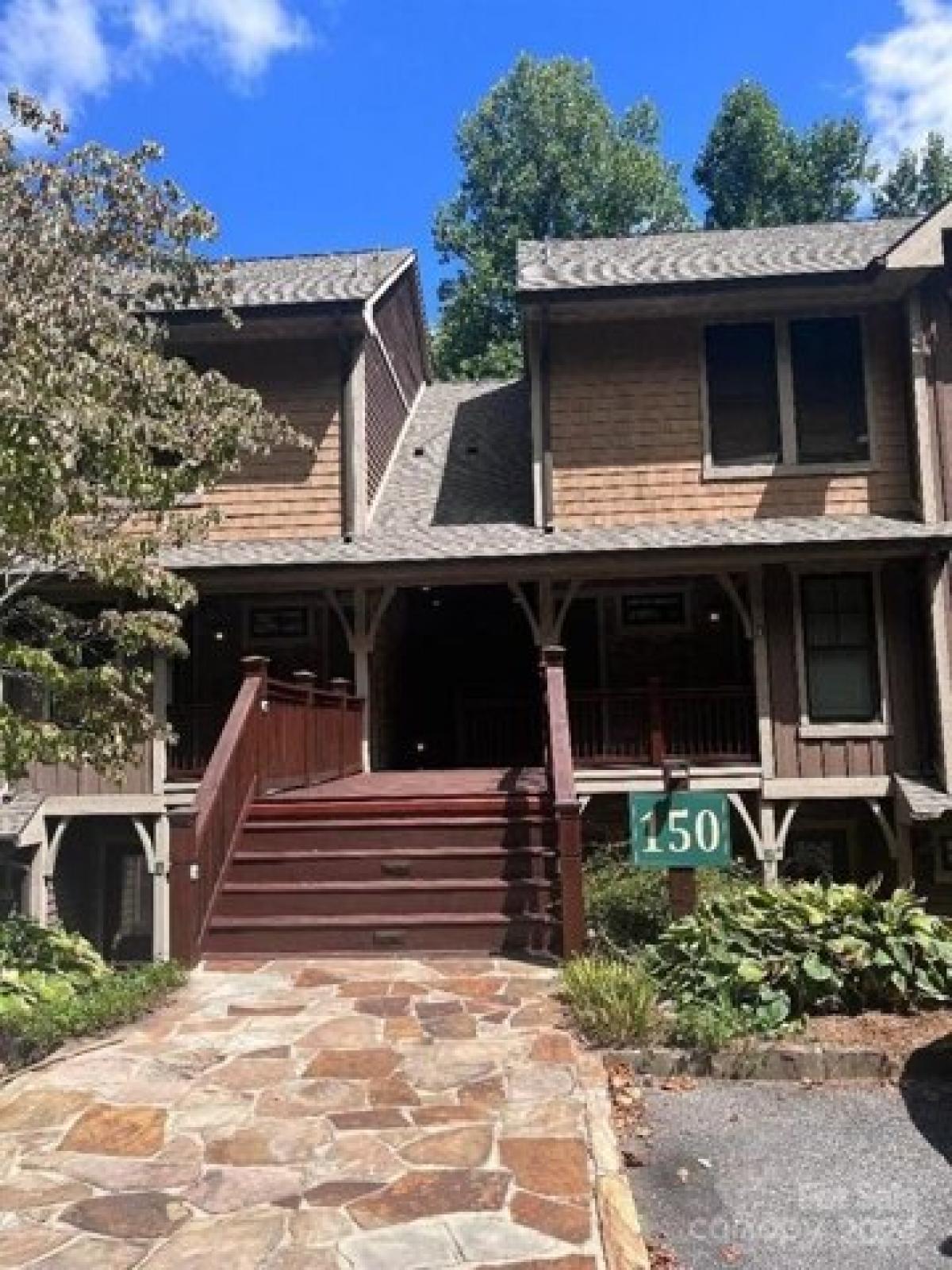 Picture of Home For Sale in Tuckasegee, North Carolina, United States