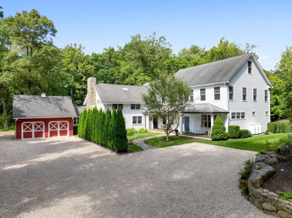 Picture of Home For Sale in Wilton, Connecticut, United States