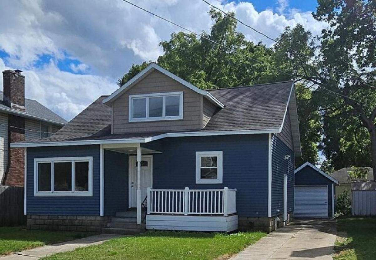 Picture of Home For Sale in Beloit, Wisconsin, United States