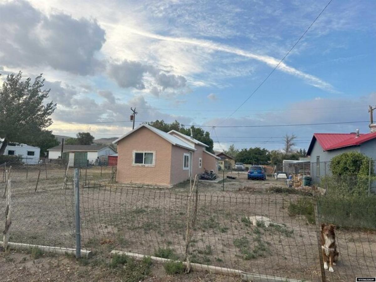 Picture of Home For Sale in Rawlins, Wyoming, United States