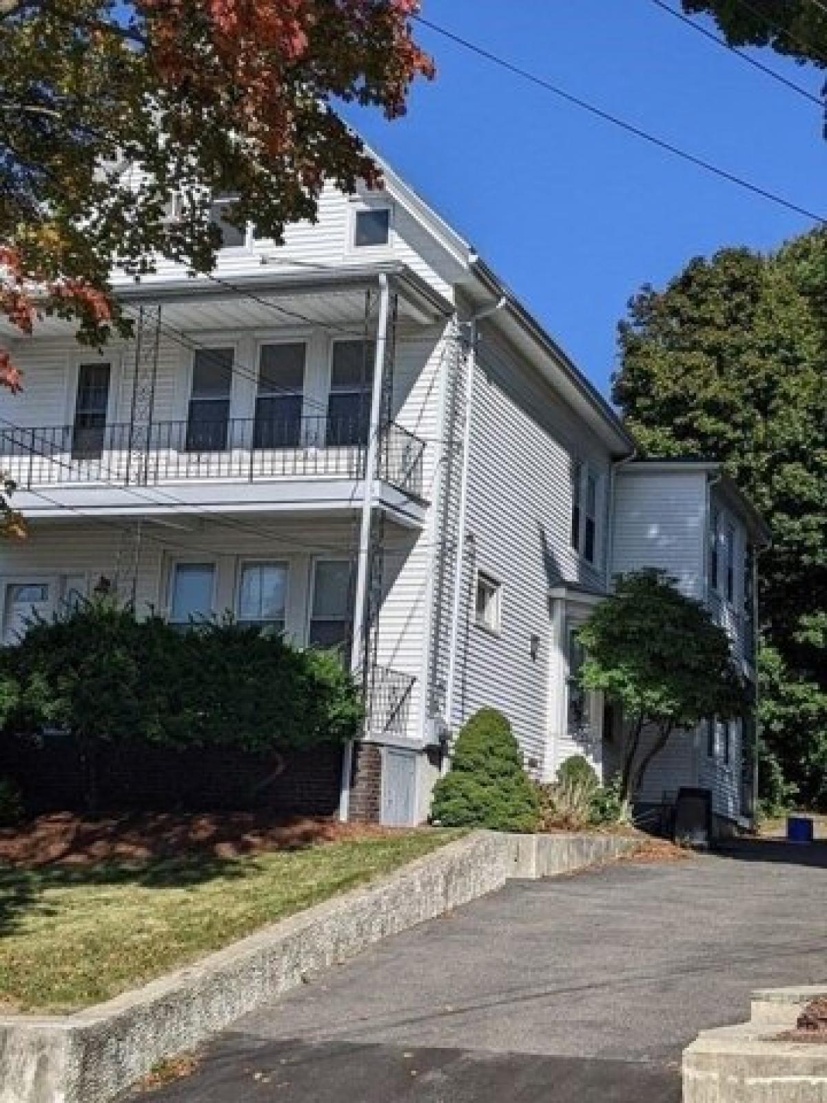 Picture of Home For Sale in Everett, Massachusetts, United States