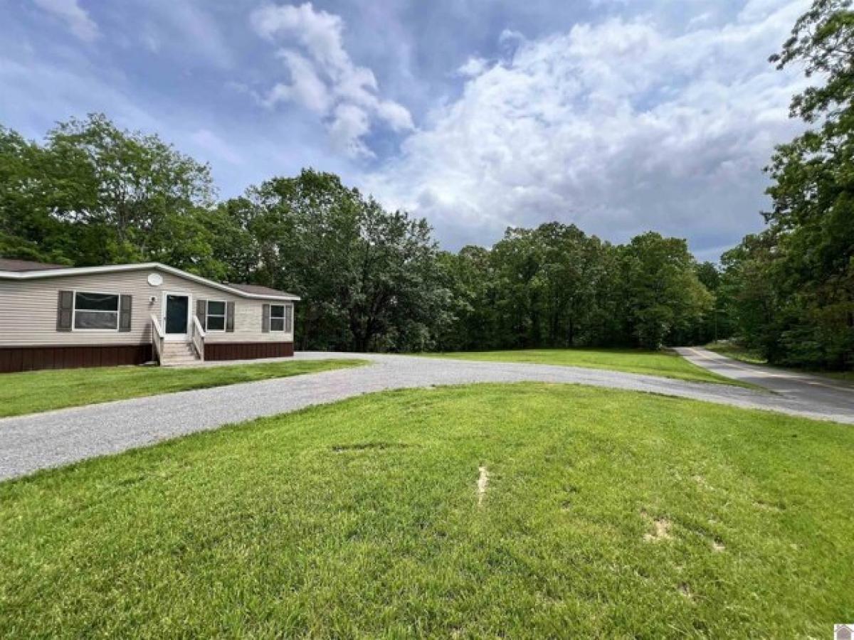 Picture of Home For Sale in Hazel, Kentucky, United States