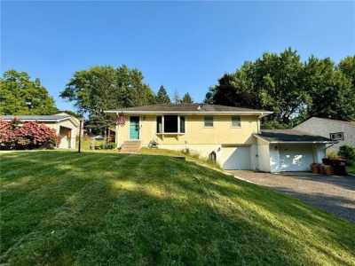 Home For Sale in Oakdale, Minnesota