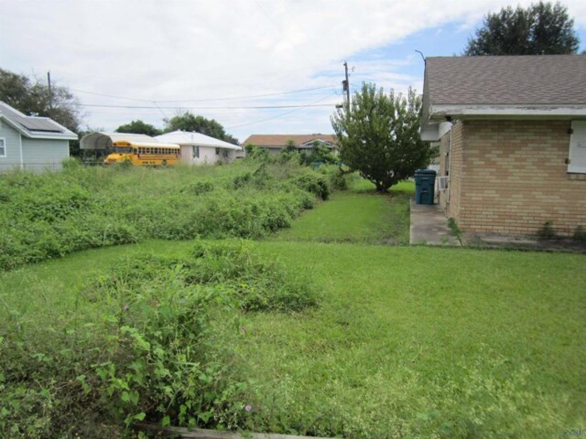 Picture of Home For Sale in Larose, Louisiana, United States