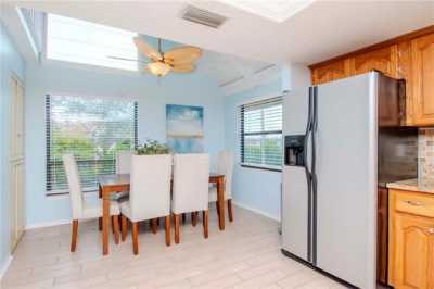 Home For Sale in Saint Petersburg, Florida