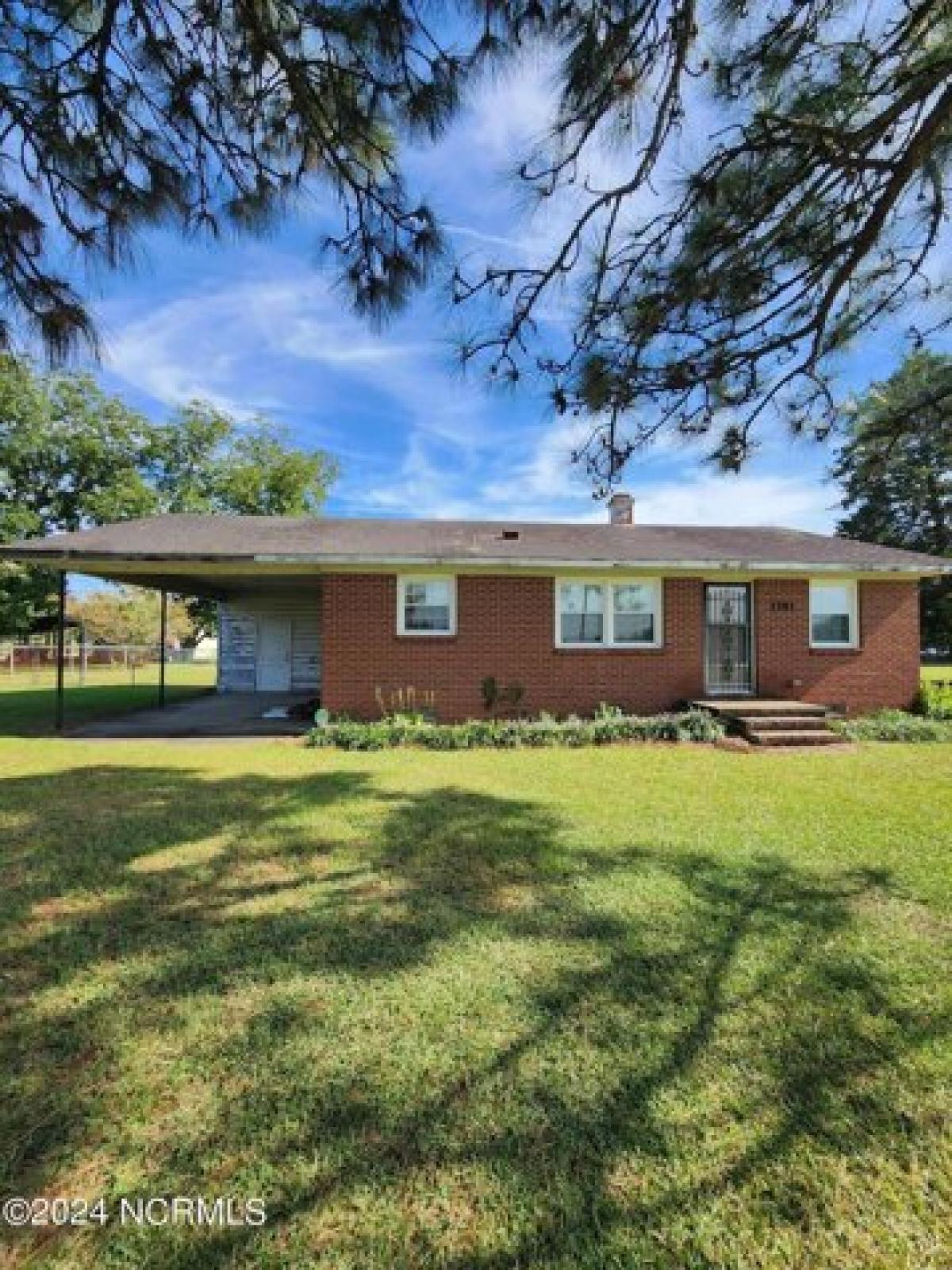 Picture of Home For Sale in Goldsboro, North Carolina, United States