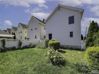 Home For Rent in Clifton, New Jersey