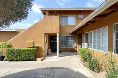 Home For Sale in Santa Ana, California