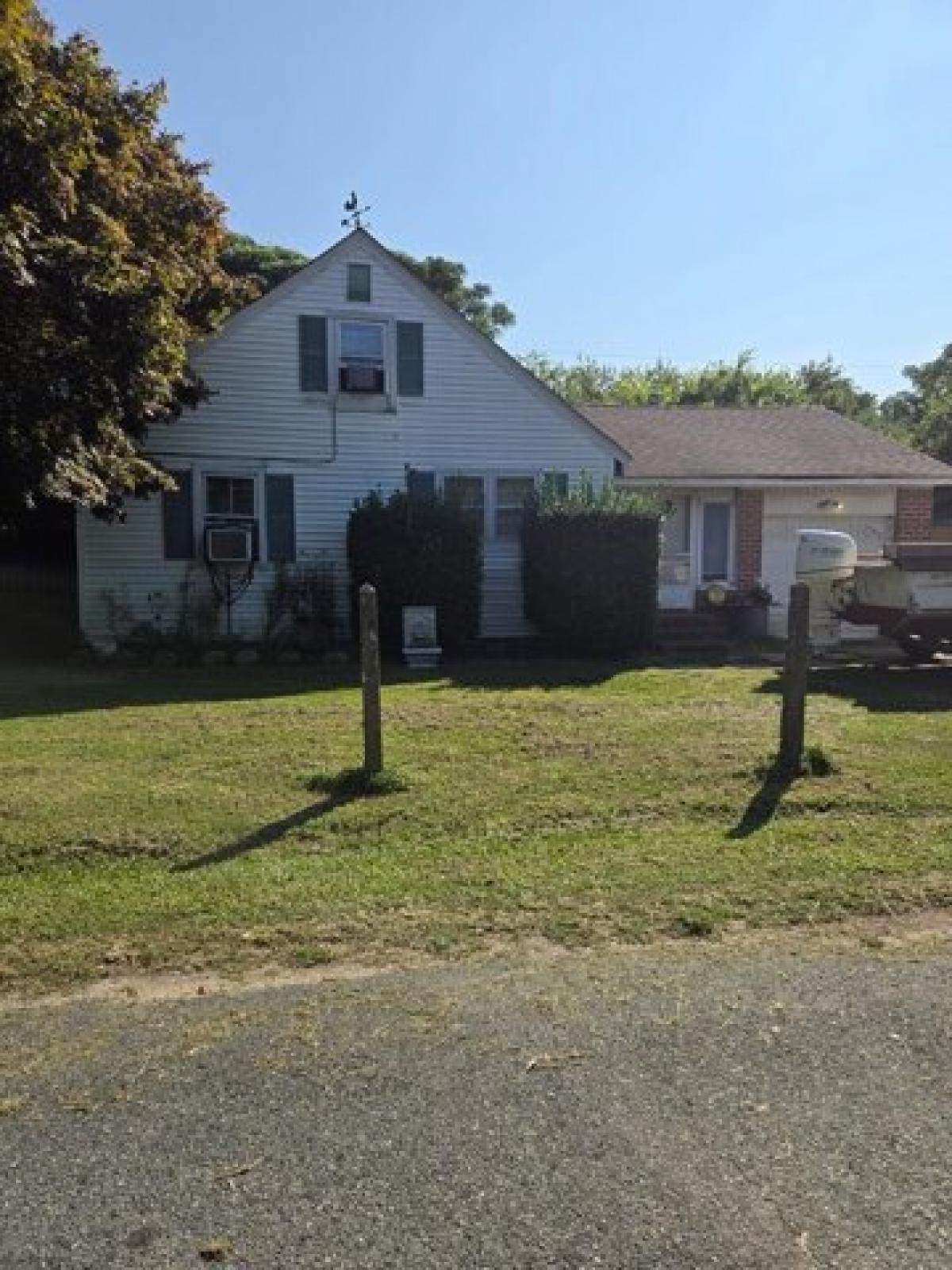 Picture of Home For Sale in Cape Charles, Virginia, United States