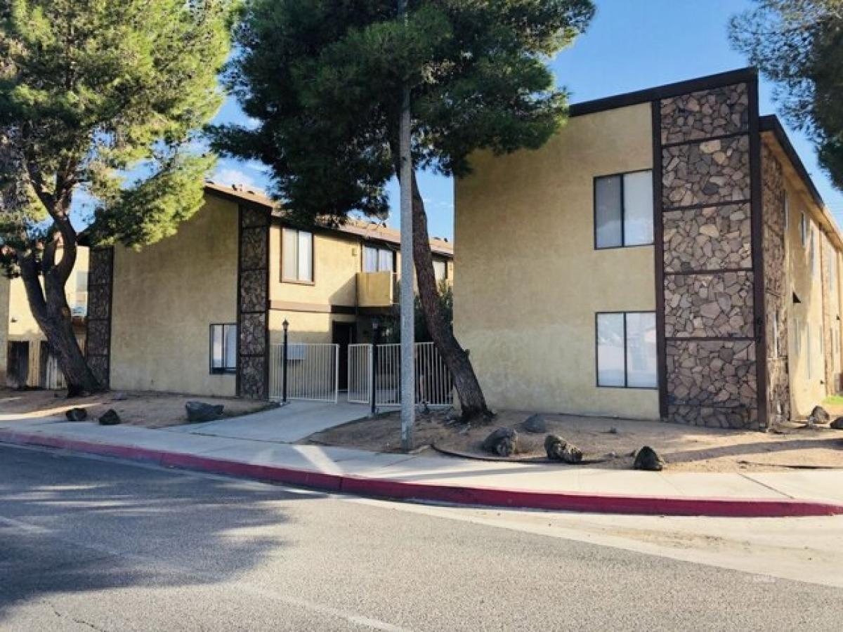 Picture of Home For Rent in Ridgecrest, California, United States